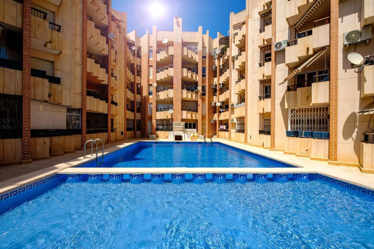Holiday Studio Jardin Playa Torrevieja Eksteriør billede